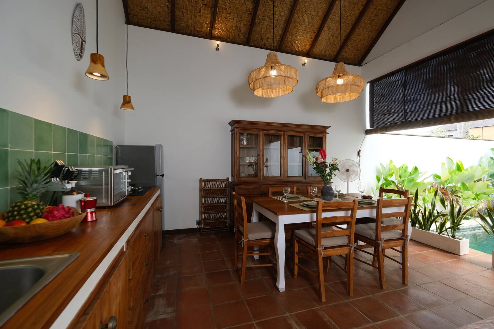 Tosca-Villas-Diningroom-03